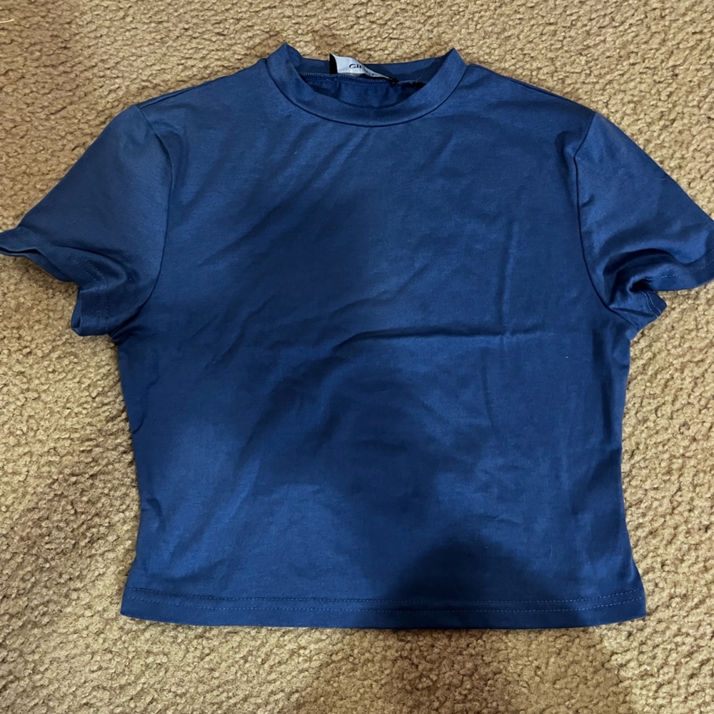 blue crop top